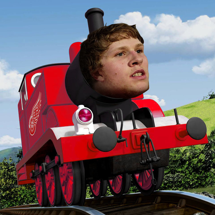 cholotrain_Red.thumb.jpg.0f8c63408915d020b75c089ea3ac6d5c.jpg